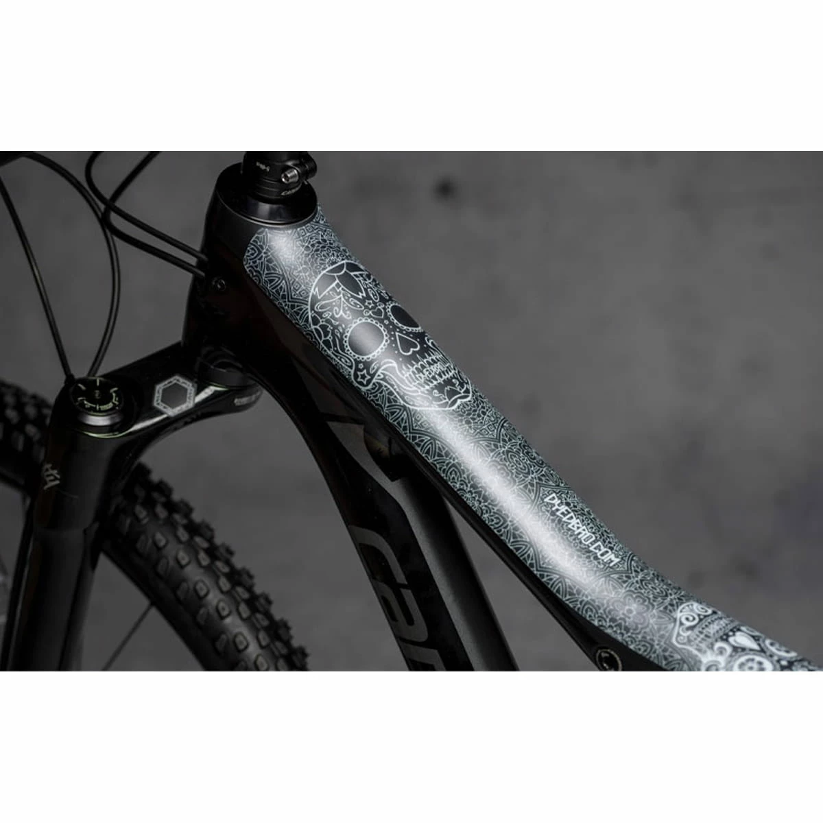 Dyedbro Kit De Protection Du Cadre - Día De Muertos - Blanc Brillant – Image 2